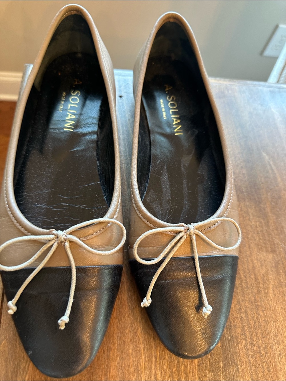 A. Soliani Beige and Black Ballet Flats